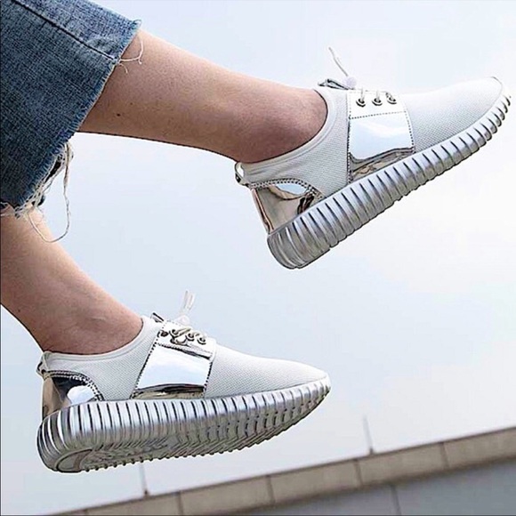 Astra 2.0 Cloud Comfort Sneakers – White & Silver, Women’s 9 / Men’s 7 - Picture 1 of 13